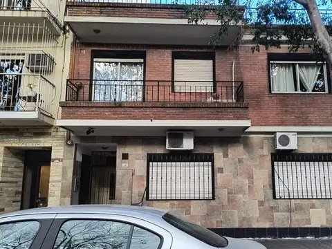 José Pedro Varela 4500, Piso 1