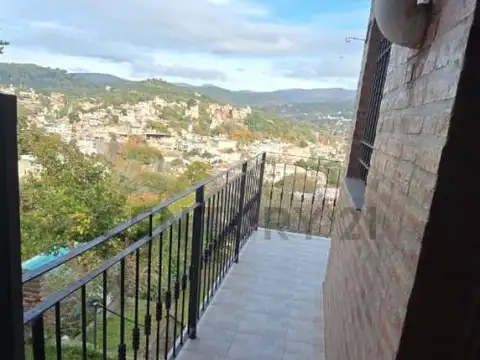 Casa en Alquiler de 3 dormitorios