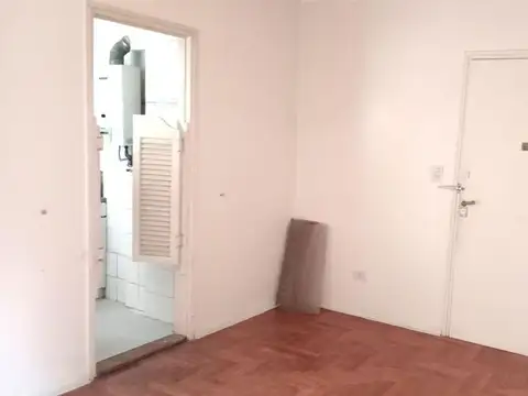 2 ambientes bño y cocina completos. luminoso bajas expensas 