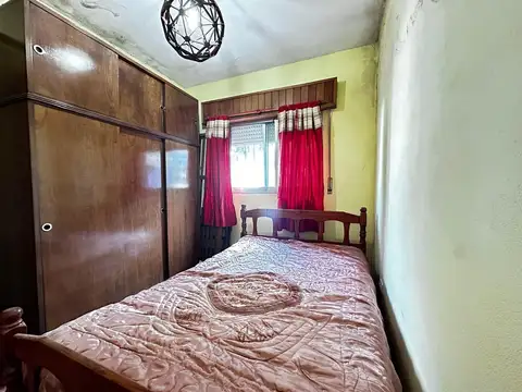 Casa 6 ambientes con 1 baño