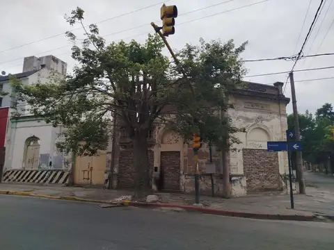 VENTA LOTE ESQUINA, EXCELENTE UBICACIÓN, APTO CRÉDITO