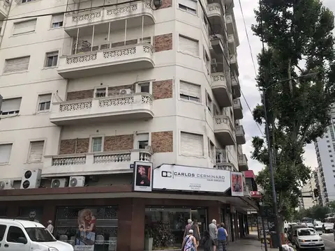 Avenida Rivadavia 8400, Piso 2