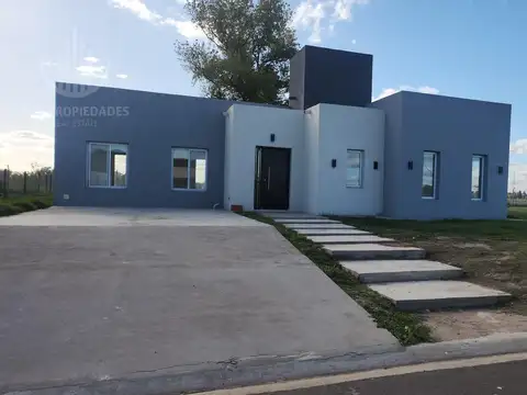 Casa en San Simon - Canning