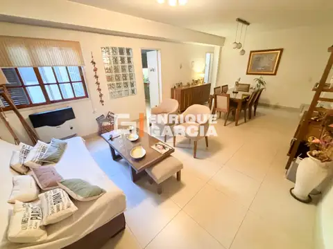 Depto Tipo Casa en Venta de 4 ambientes