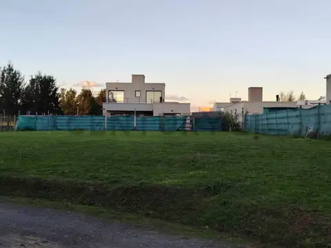 Terreno en Venta 20  mts Frente