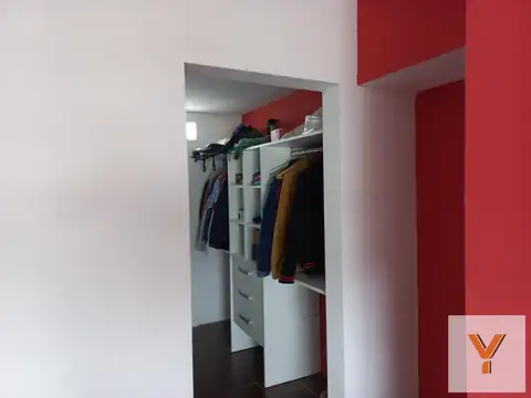 Depto Tipo Casa en Venta con 1 cocheras