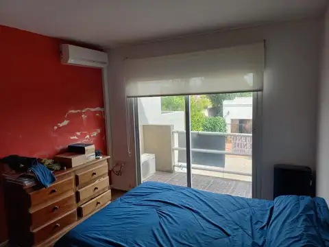 Depto Tipo Casa en Venta con 1 cocheras