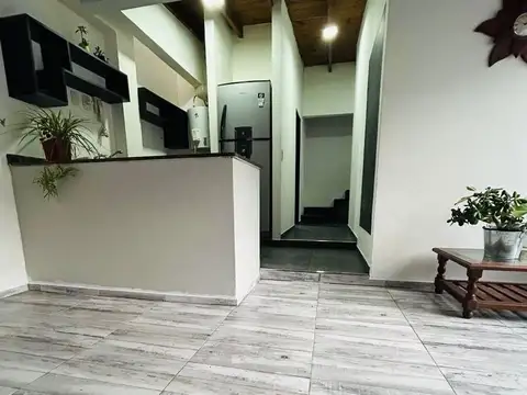 Depto Tipo Casa en Alquiler en Floresta, $ 1.300.000