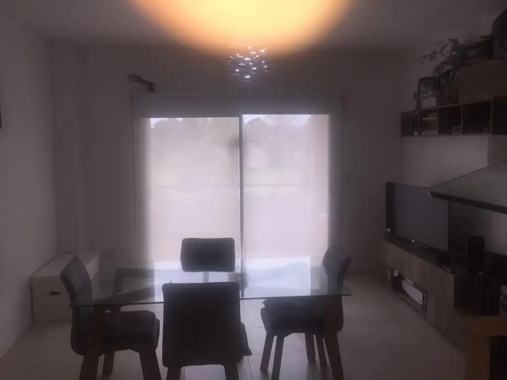 Condominio VA Pilar 100