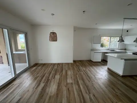 Casa 5 ambientes con 5 baños