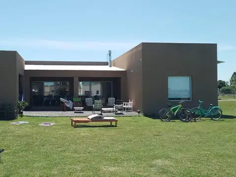 CASA 3 AMBIENTES BARRIO CERRADO LOS JUNCOS