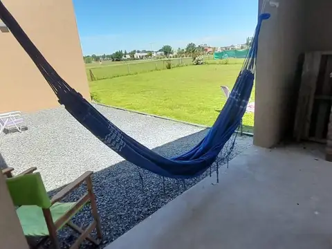 Casa en Alquiler en Los Juncos, USD 1.200