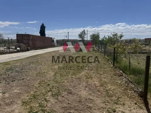Terreno en Alquiler 30  mts Fondo
