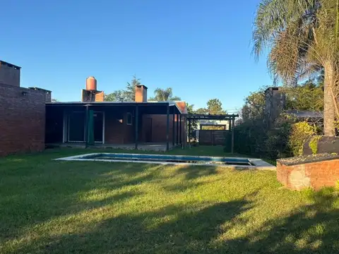 Casa en Venta con 1 cochera