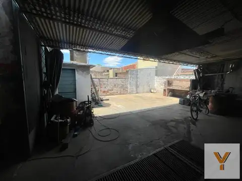 Local en Venta 40 años