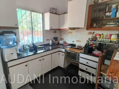 Casa 5 ambientes con 3 baños