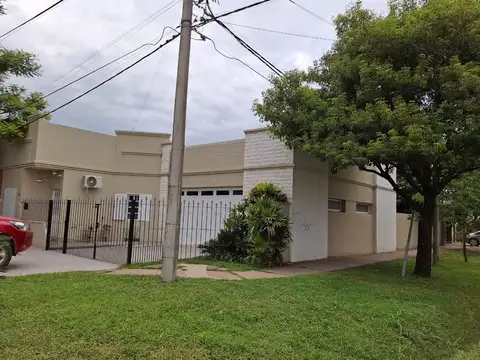 EXCELENTE CASA 2 DORMITORIOS EN VENTA