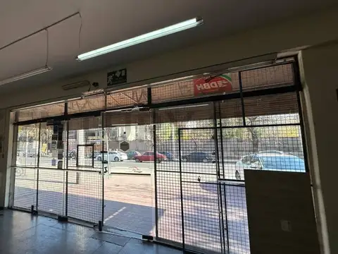 LOCAL COMERCIAL EN VENTA - AV SAN MARTÍN