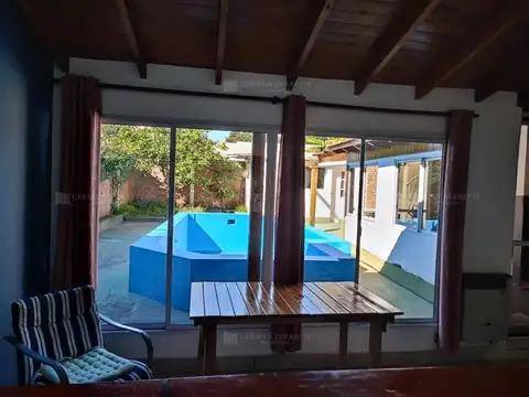 Casa 4 ambientes con 3 baños