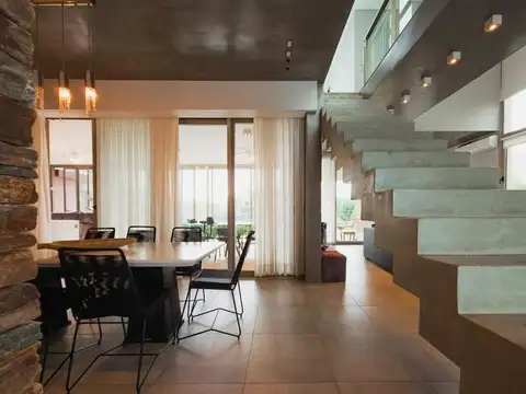 Casa en Venta en Club Miralagos, USD 390.000