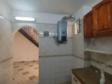 Depto Tipo Casa en Alquiler de 3 ambientes