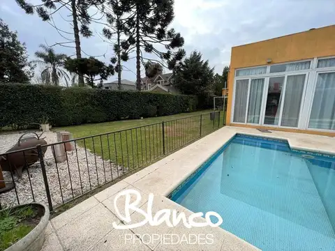 Casa en Venta en Club De Campo Pueyrredon, USD 360.000