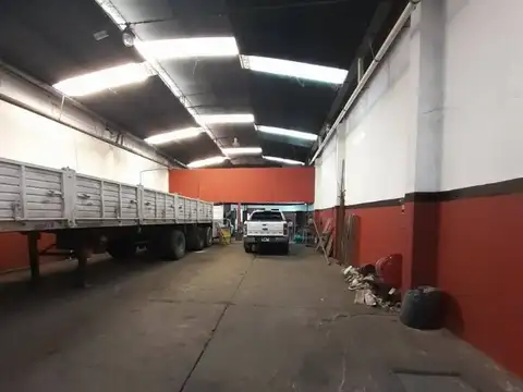 Galpon en Alquiler 50  mts Fondo