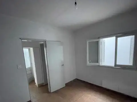 Depto Tipo Casa en Alquiler de 2 ambientes