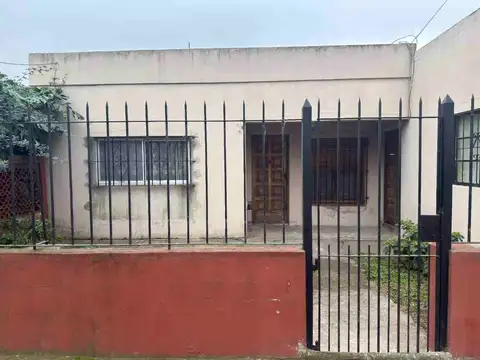 Casa en Venta en Burzaco, Partido de Almirante Brown