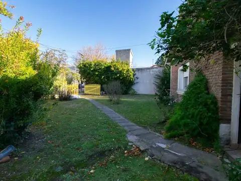 Lote comercial en venta en Gonnet