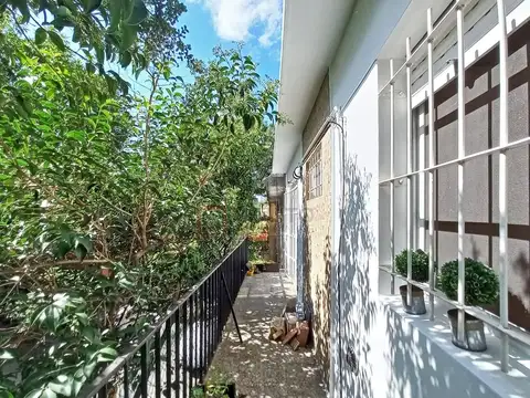 Depto Tipo Casa en Alquiler de 3 ambientes