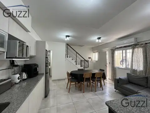 Depto Tipo Casa en Venta al Noreste