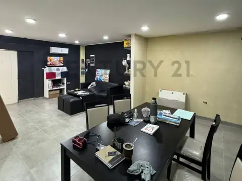 119 e/ 524 y 525 700, Piso 0