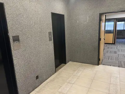Oficina Comercial Premium de 1160m² en Microcentro: