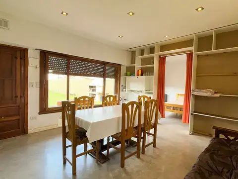 CASA CON PARQUE Y PILETA A LA VENTA TANDIL