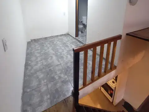 Depto Tipo Casa 2 ambientes con 1 baño