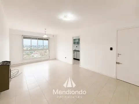Departamento 4 Ambientes a la calle! super luminoso