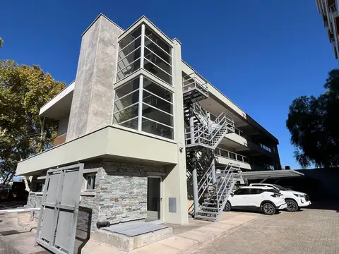Depto Tipo Casa en Venta de 4 ambientes