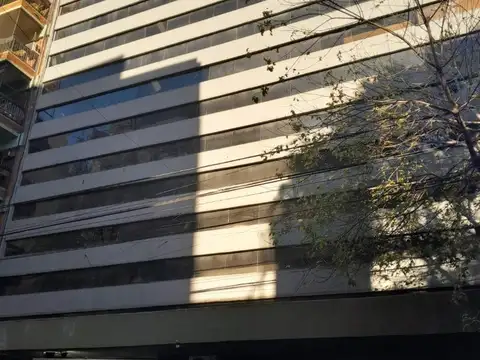 Cochera Cubierta - Recoleta - Venta