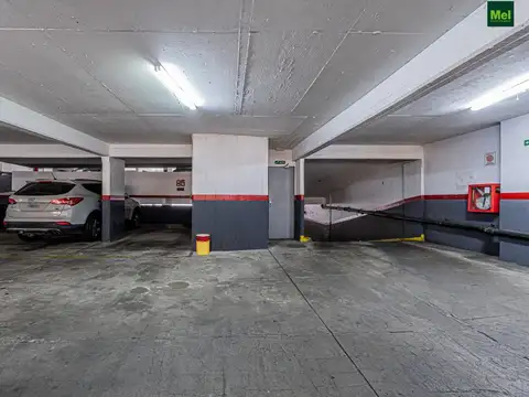 Cochera Cubierta - Recoleta - Venta