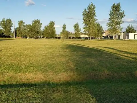 Lote de 2500 m2 en venta en Fincas Golf, Fincas de San Vicente.