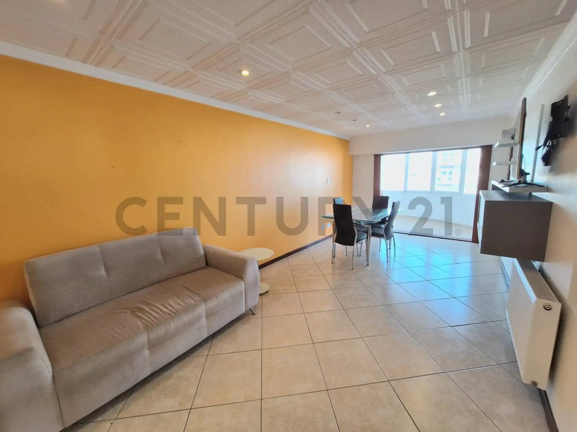 Depto 3 amb, 91m² con quincho, terraza y cochera — La Perla Sur