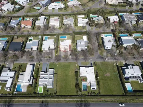 AU Buenos Aires - Mar del Plata y Cno. Gral. Belgrano, Km. 37 (ESTE), Hudson , Piso 0