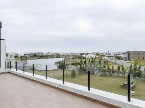 Sargento cabral  al 5300