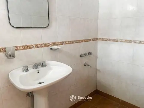 VENTA - Casa de pasillo un dormitorio, baño y cocina comedor - Barrio Empalme Graneros, Rosario.