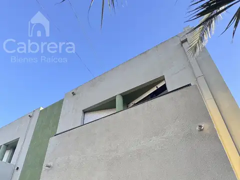 Depto Tipo Casa en Venta de 3 ambientes
