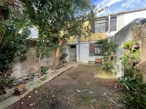 Depto Tipo Casa en Venta con 1 cocheras