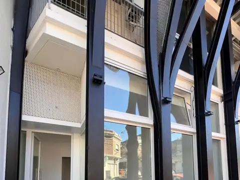 Local en Nuestra Señora de Lourdes