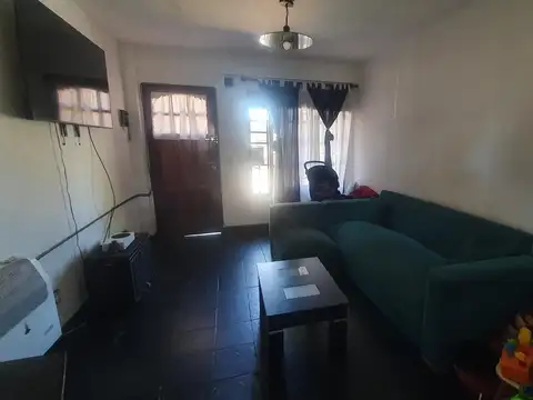 Depto Tipo Casa en Venta en El Palomar, USD 62.000