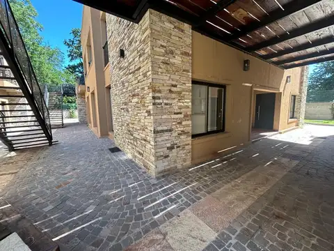 Departamento en Alquiler en Manuel Alberti, $ 790.000